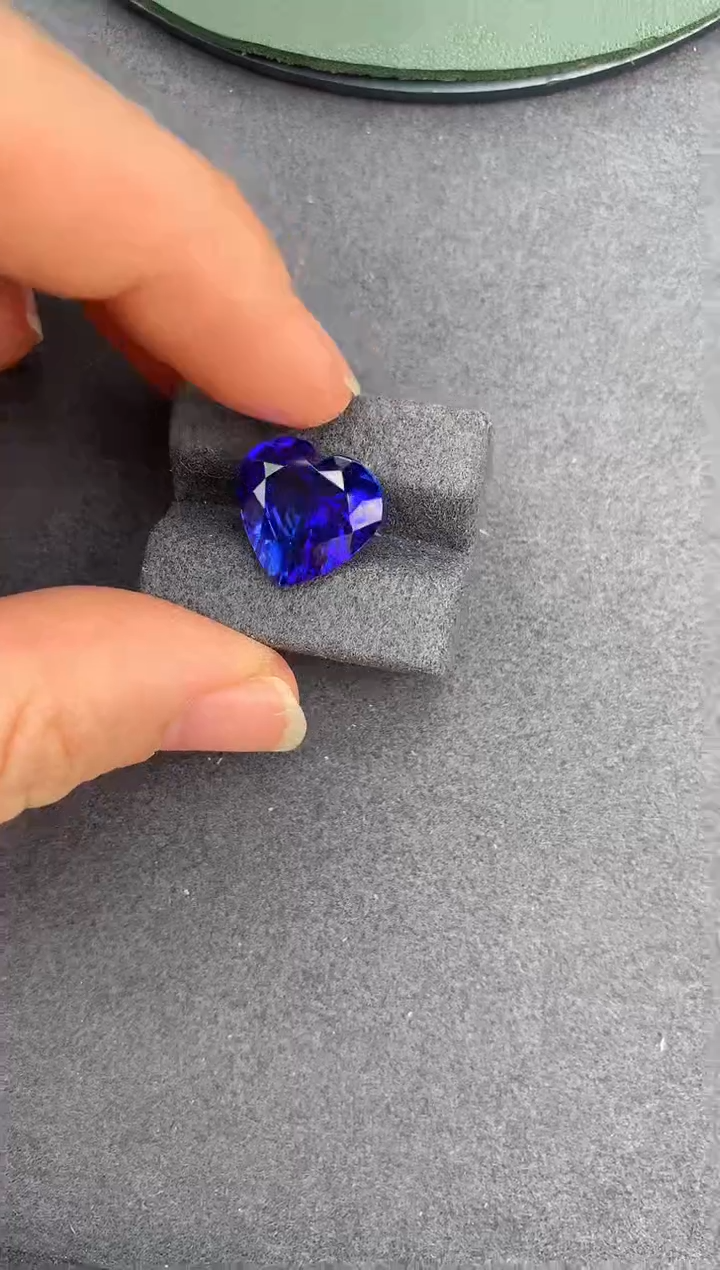 【闪购商品】坦桑石裸石未镶嵌6.7ct坦桑石