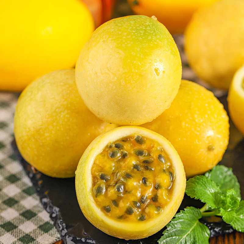 A广西钦蜜9号黄金百香果新鲜VC VE孕妇应季水果鸡蛋果时令水果