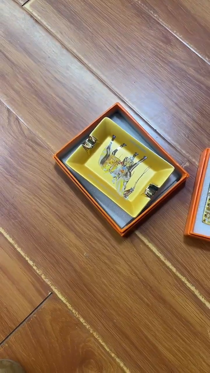 杯鸿辉家品牌瓷器，京东包邮！