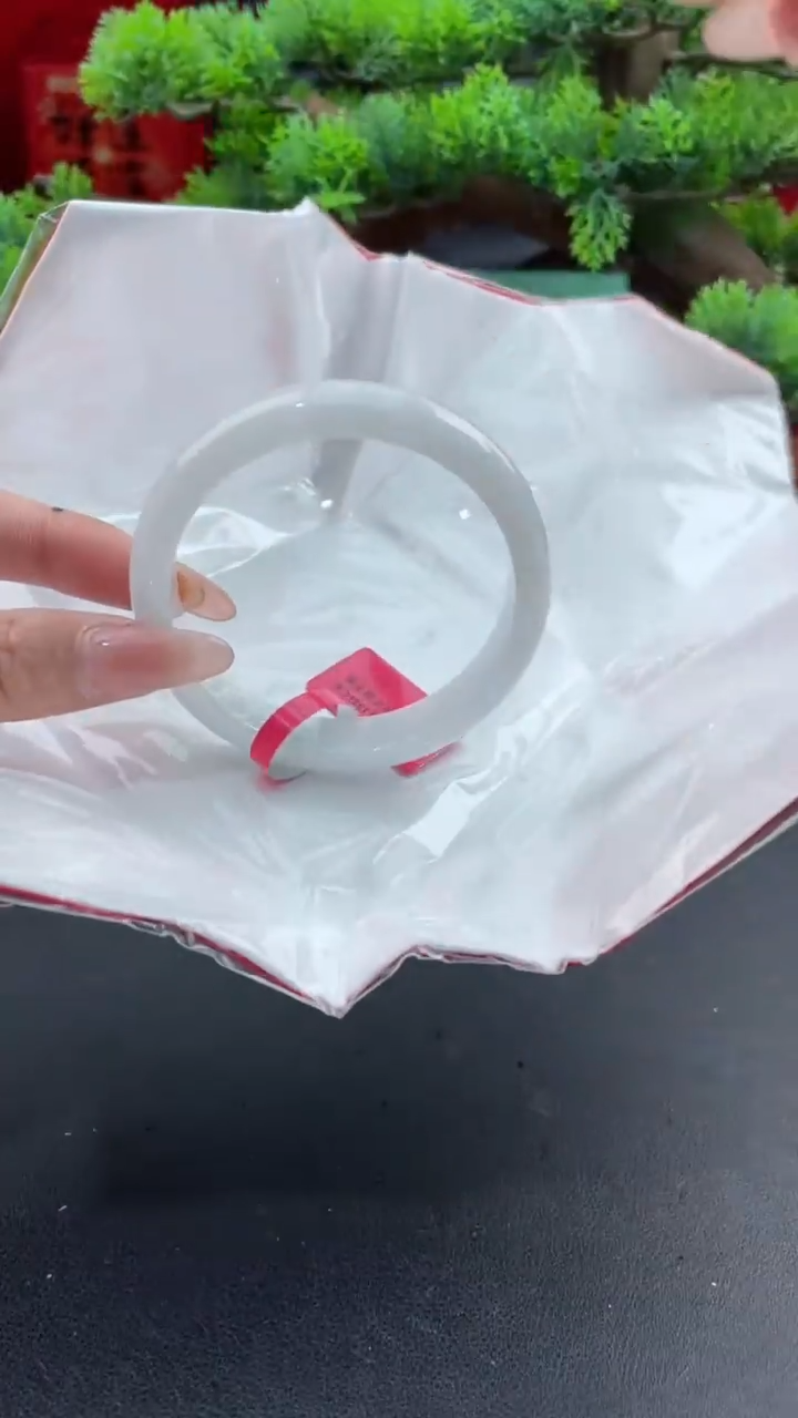 【闪购商品】翡翠手镯未镶嵌13翡翠手镯