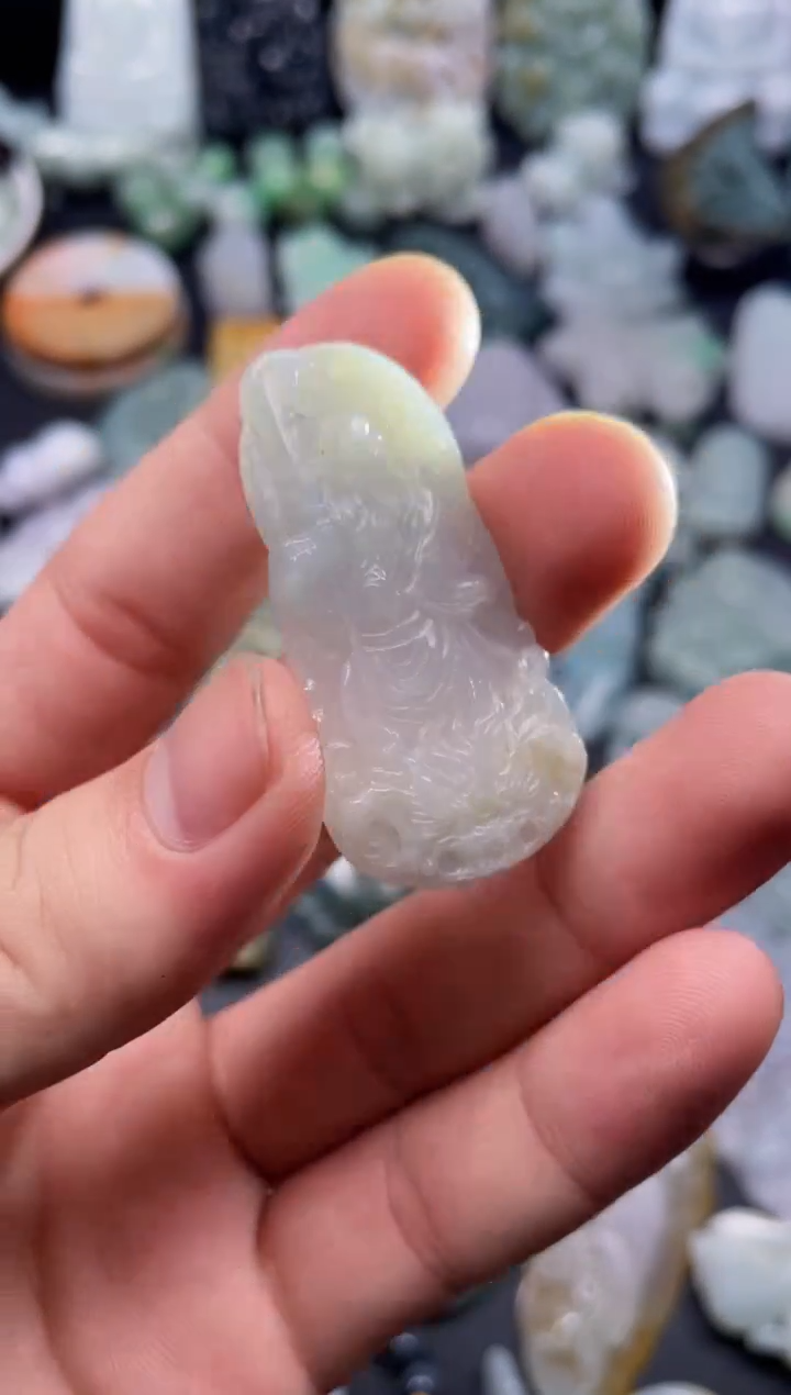 翡翠未镶嵌颈饰天然翡翠a货