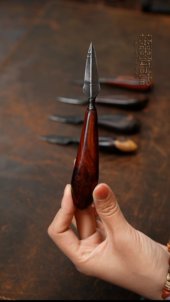 【闪购商品】红木箭头茶刀