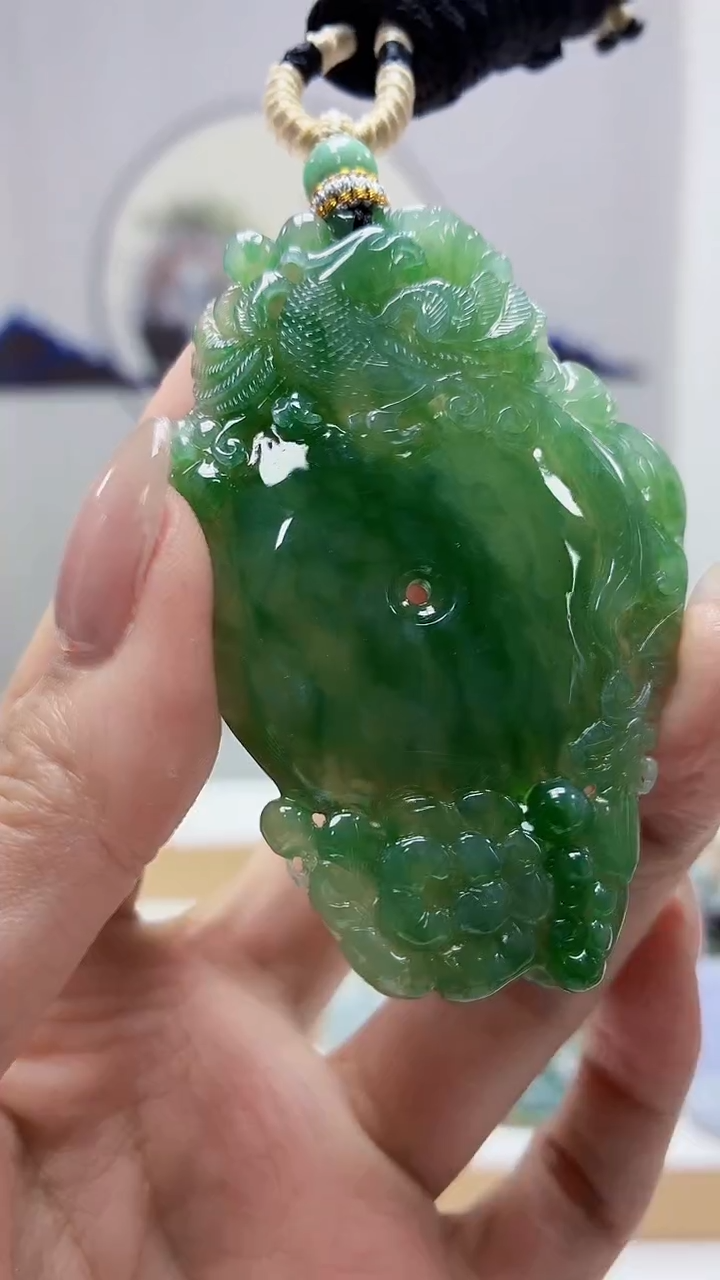 未镶嵌定制翡翠5028MM-毛货挂件59