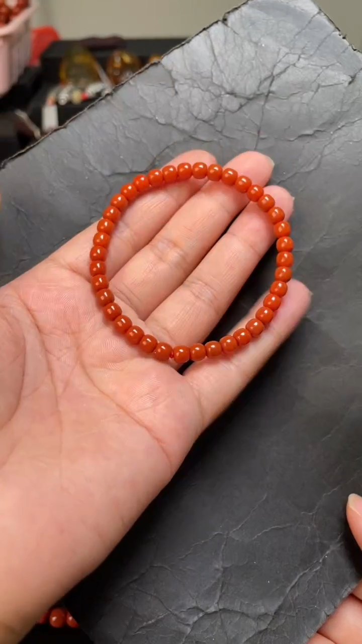 未镶嵌35南红玛瑙手串