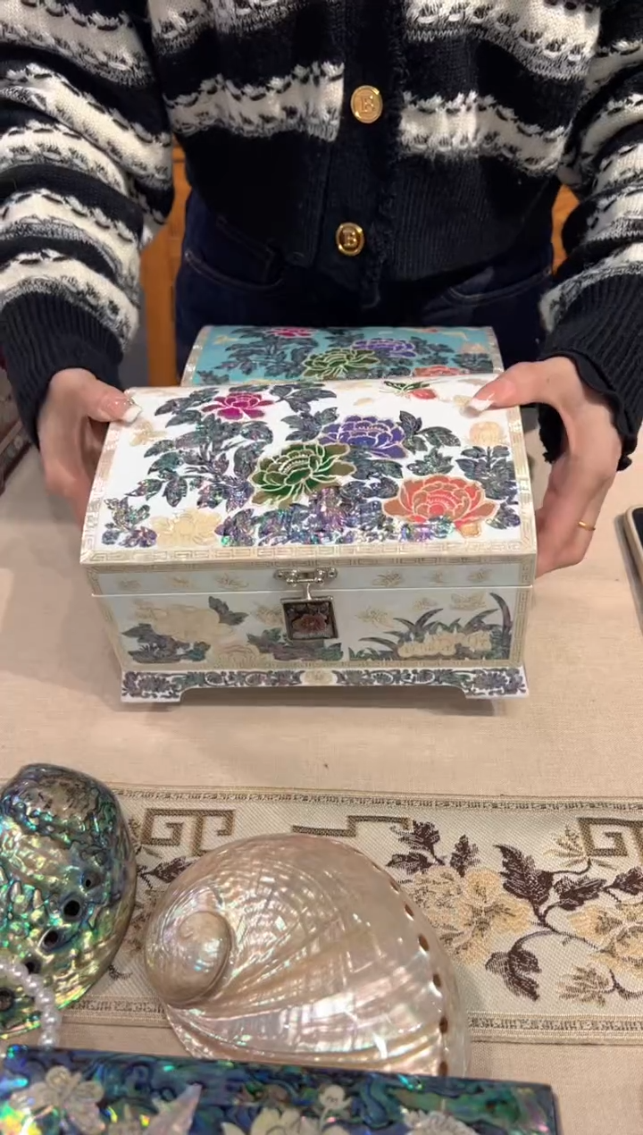 【闪购商品】按扣扇贝底·弘贝雅螺钿漆器文化馆