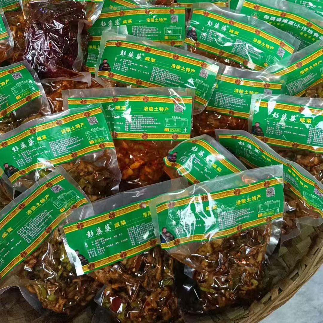 彭婆婆涪陵榨菜涪陵手工胡辣壳味红油味榨菜麻辣胭脂萝卜干袋装