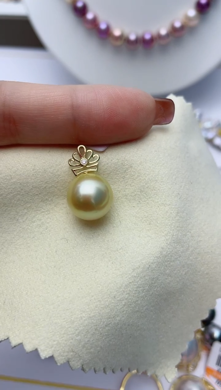 【闪购商品】海水珍珠颈饰18K金镶嵌W49