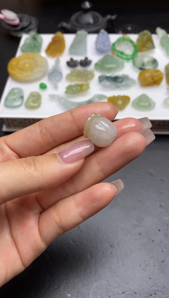 【闪购商品】定制翡翠未镶嵌翡翠毛货~