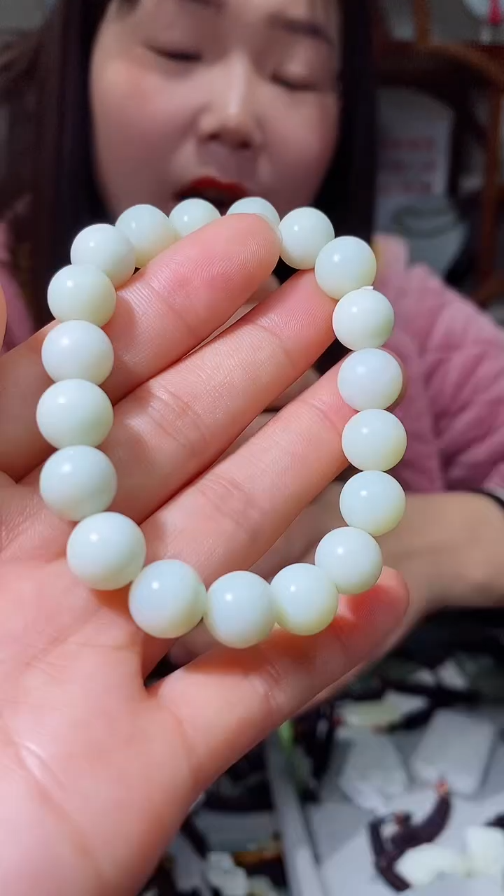 【闪购商品】和田玉手串未镶嵌卡10