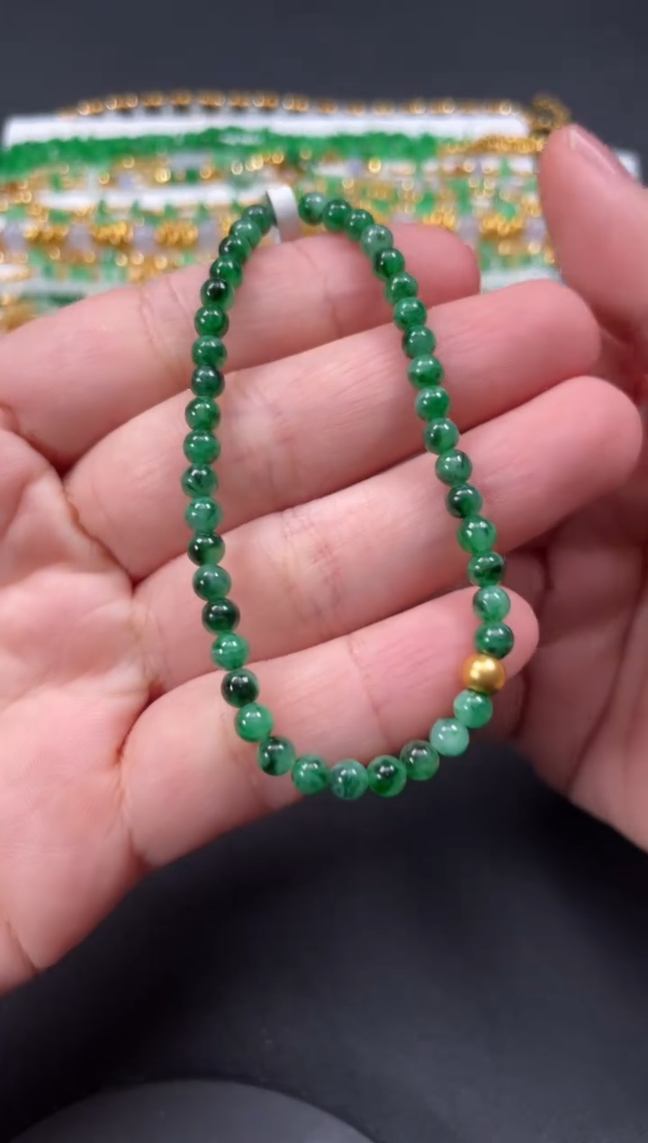 足金镶嵌手串翡翠一条  P256