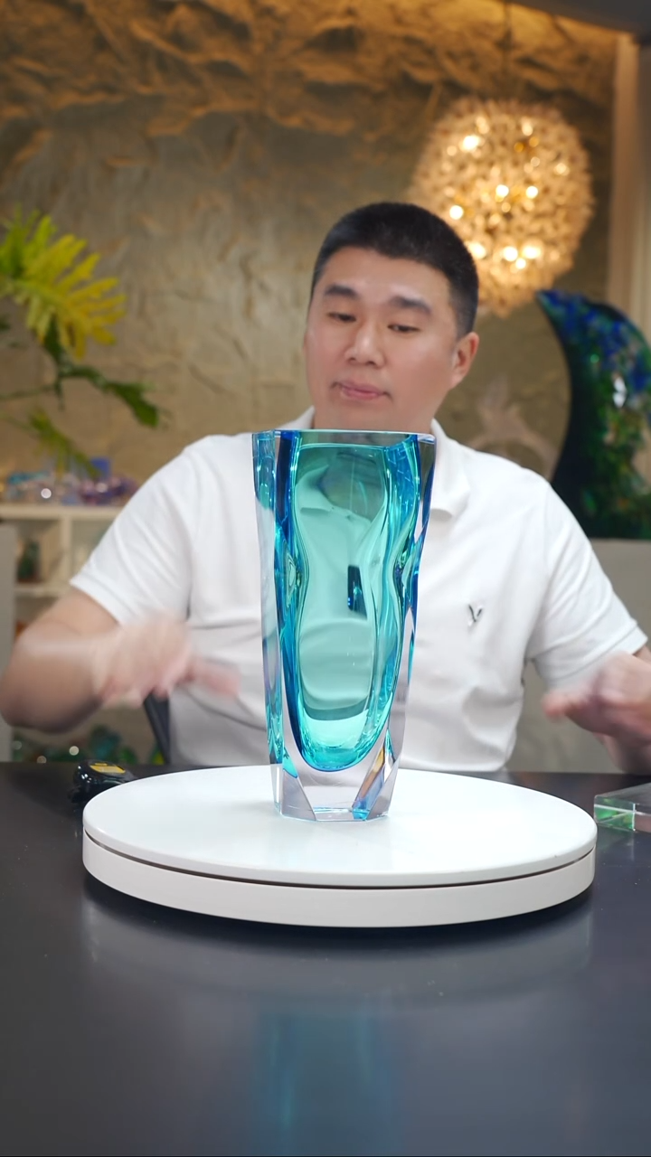 手工艺品琉璃宝石蓝色方形花器