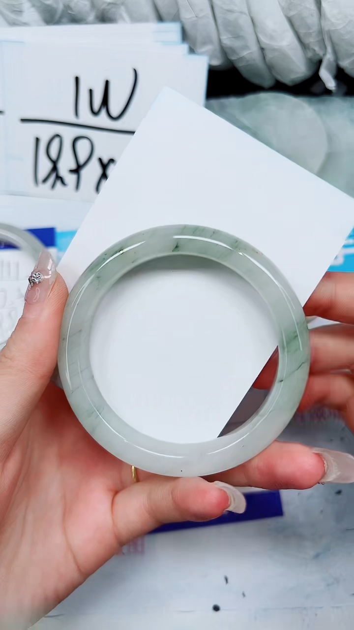 【闪购商品】石英质玉手镯未镶嵌A112-55`56