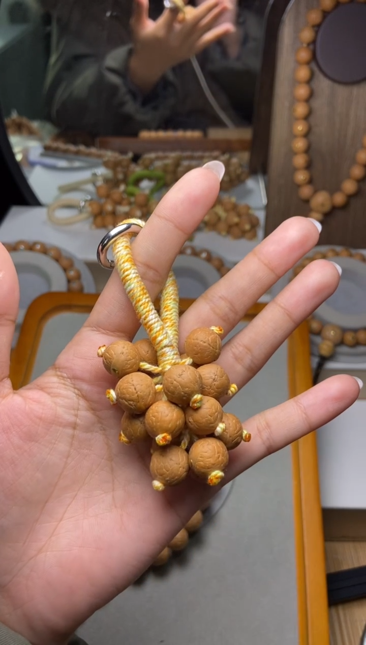 吊坠凤眼菩提A****?12凤眼葡萄串