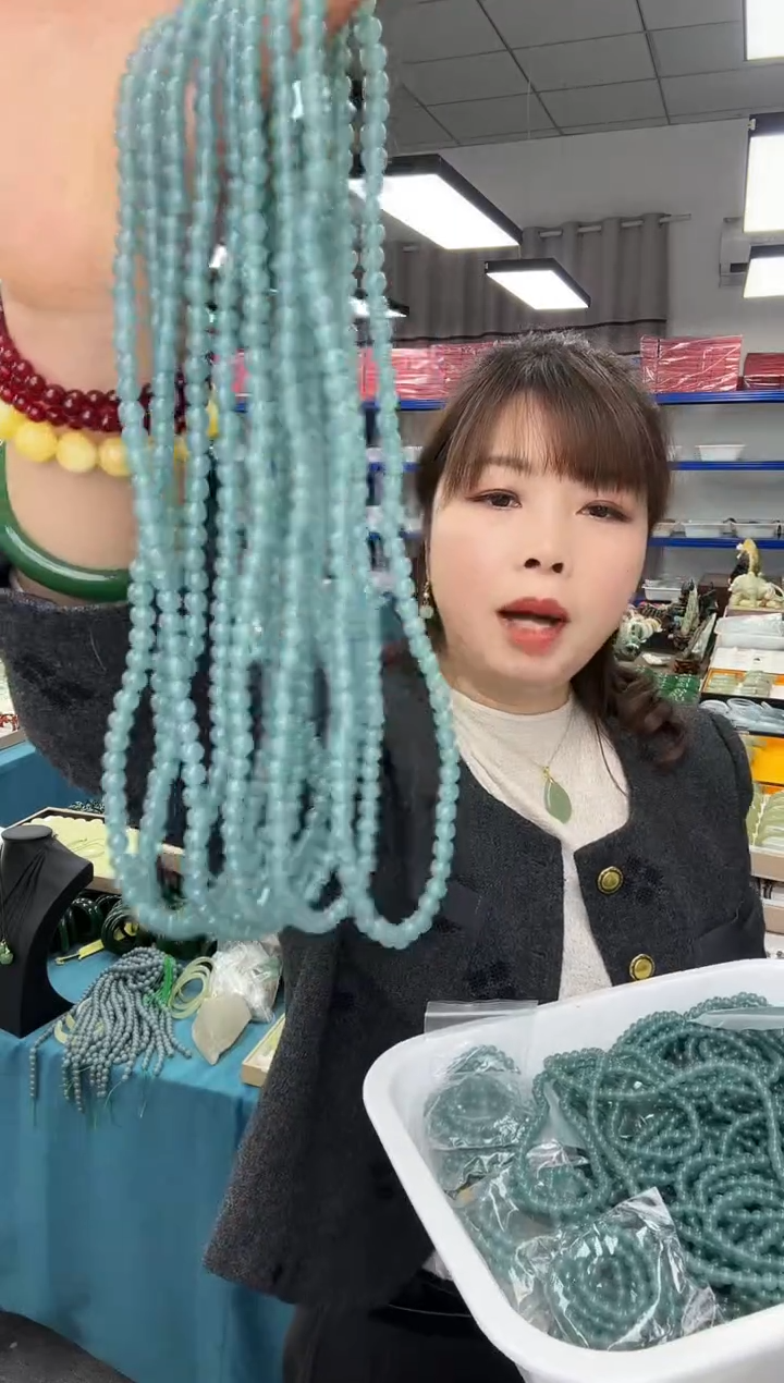 未镶嵌手链翡翠6毫米冰蓝水三圈发一条