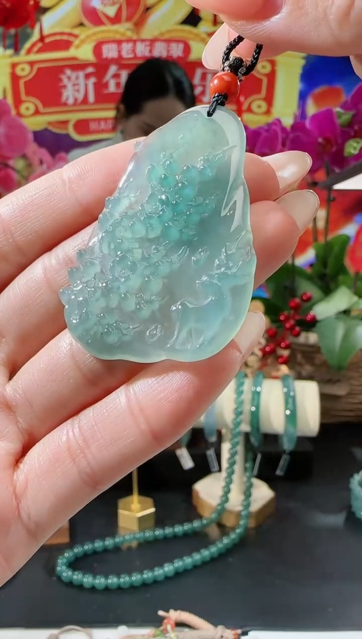 【闪购商品】翡翠吊坠(不含链)未镶嵌鹿牌多样性发一