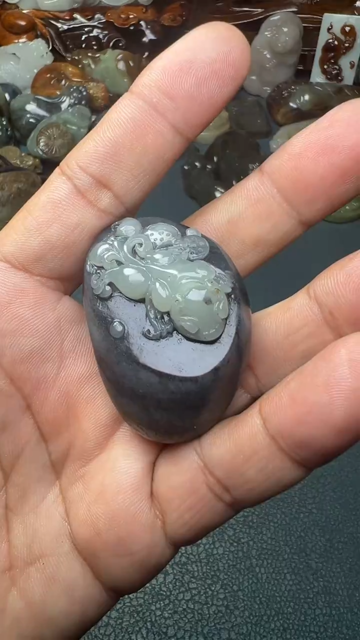 未镶嵌和田玉把件-