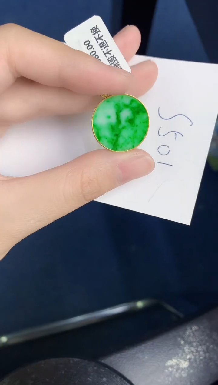 【闪购商品】翡翠颈饰18K金镶嵌000000000