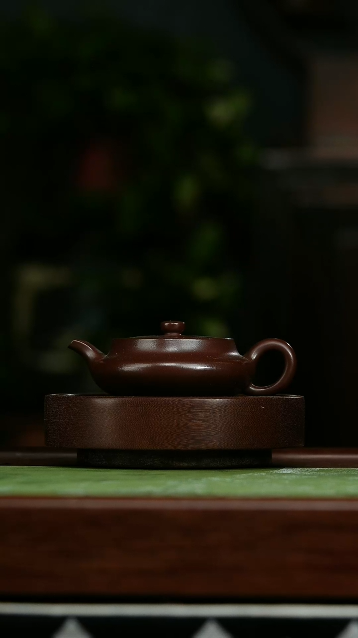 茶壶紫砂u23石红扁辰