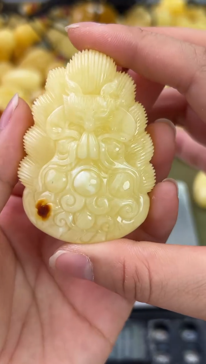 裸石琥珀未镶嵌琥珀蜜蜡吊坠