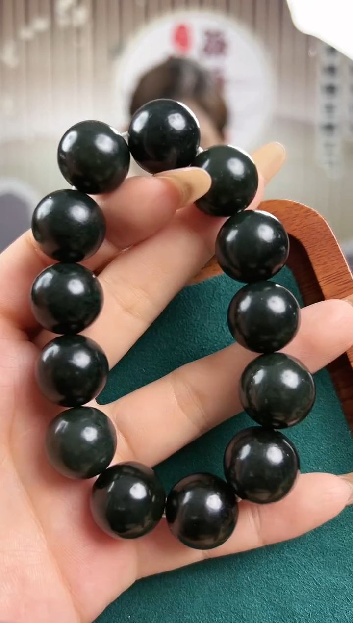 【闪购商品】和田玉手链未镶嵌塔青手串18