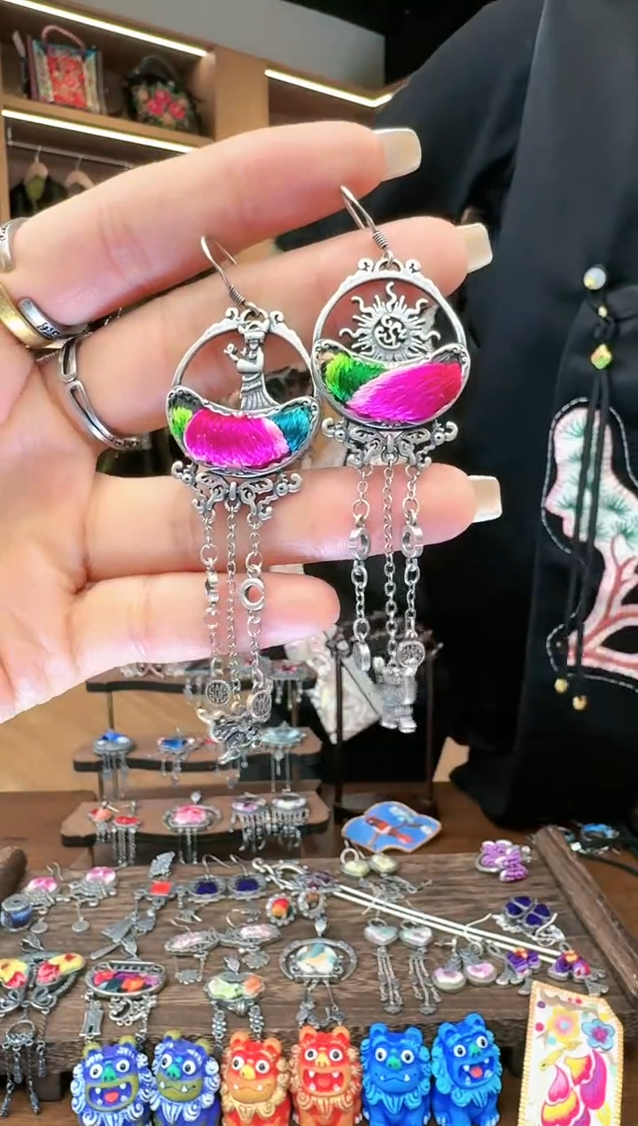 【闪购商品】织绣103黔东南苗族刺绣