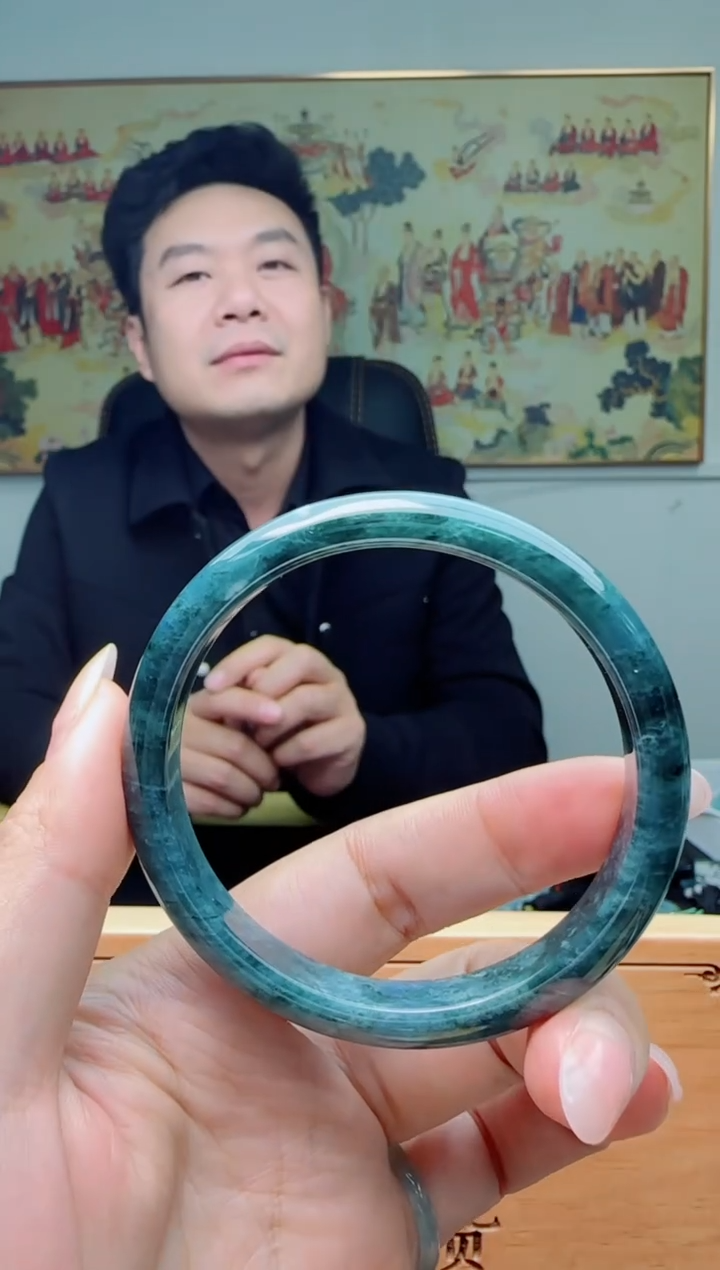 【闪购商品】翡翠手镯未镶嵌58圈口