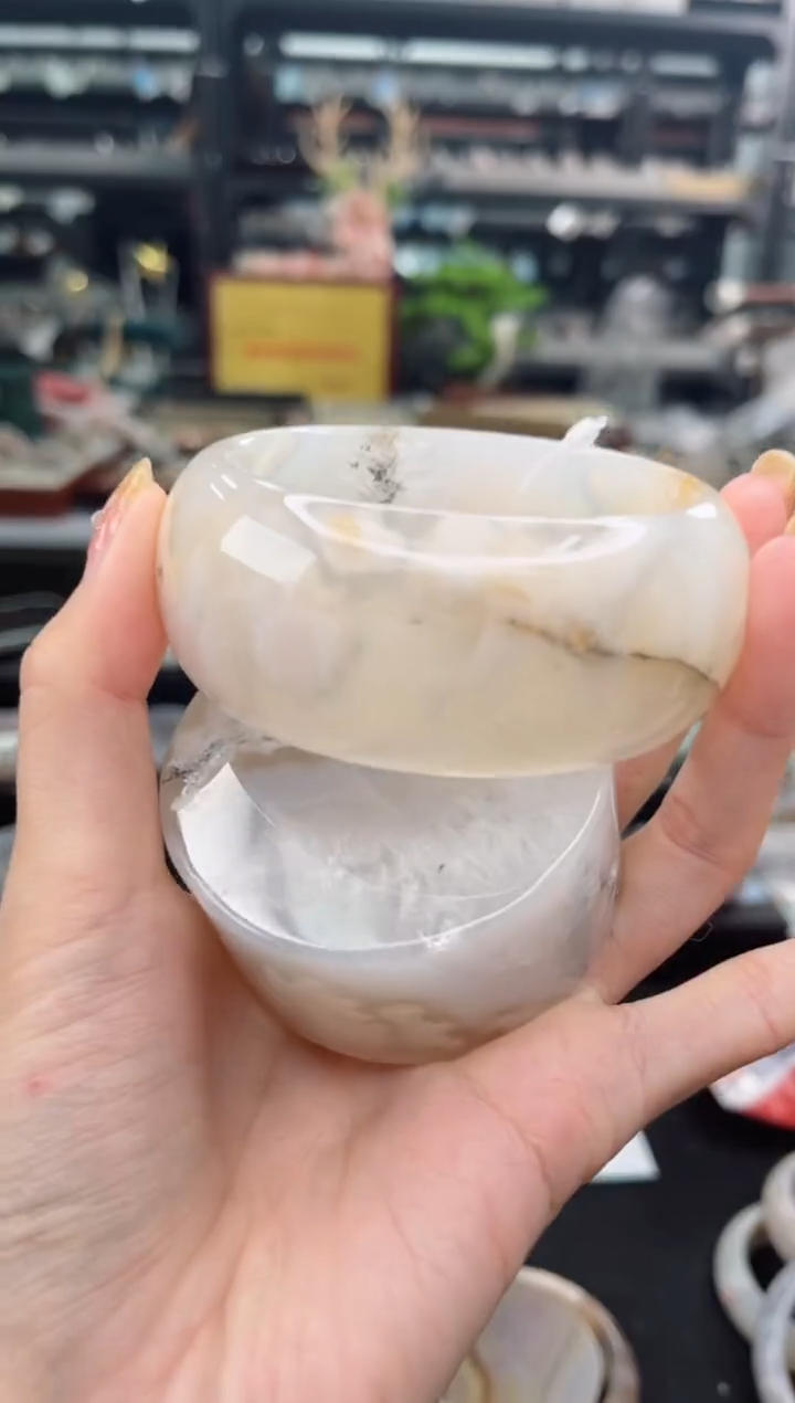 【闪购商品】石英质玉手镯未镶嵌61圈口（赠品镯心）3502259