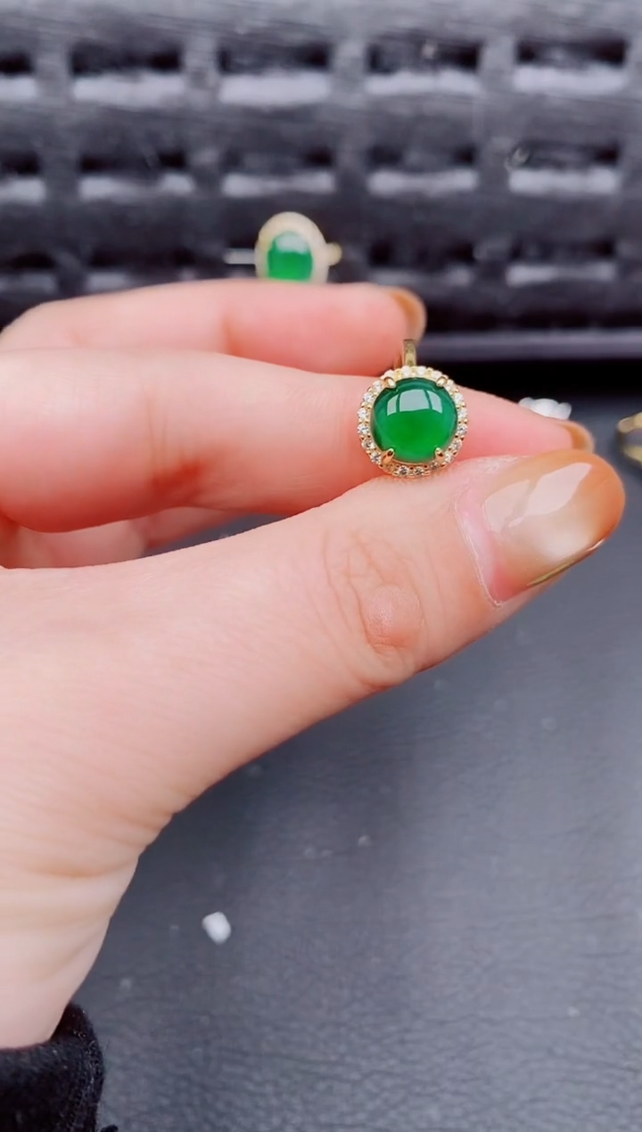 【闪购商品】翡翠戒指银S925镶嵌天然a货翡翠689