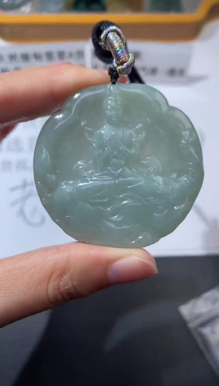 未镶嵌挂件翡翠371799   多人 