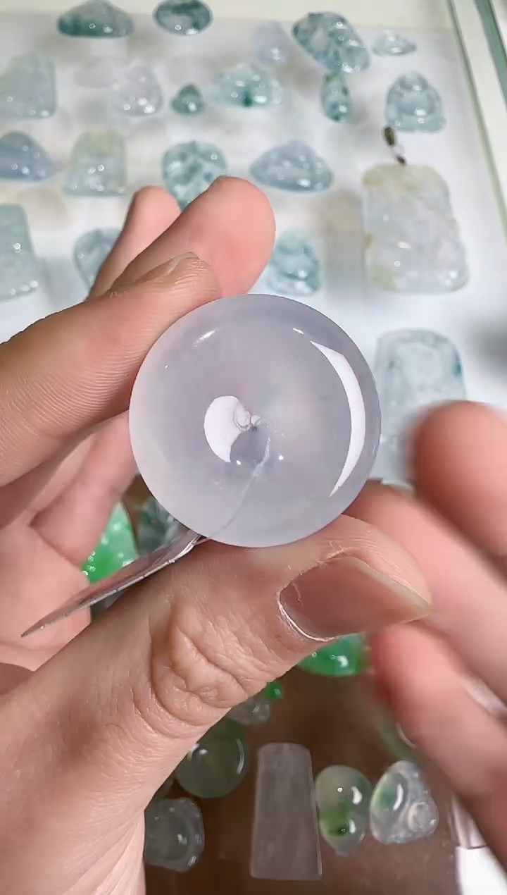 【闪购商品】翡翠吊坠(不含链)未镶嵌··