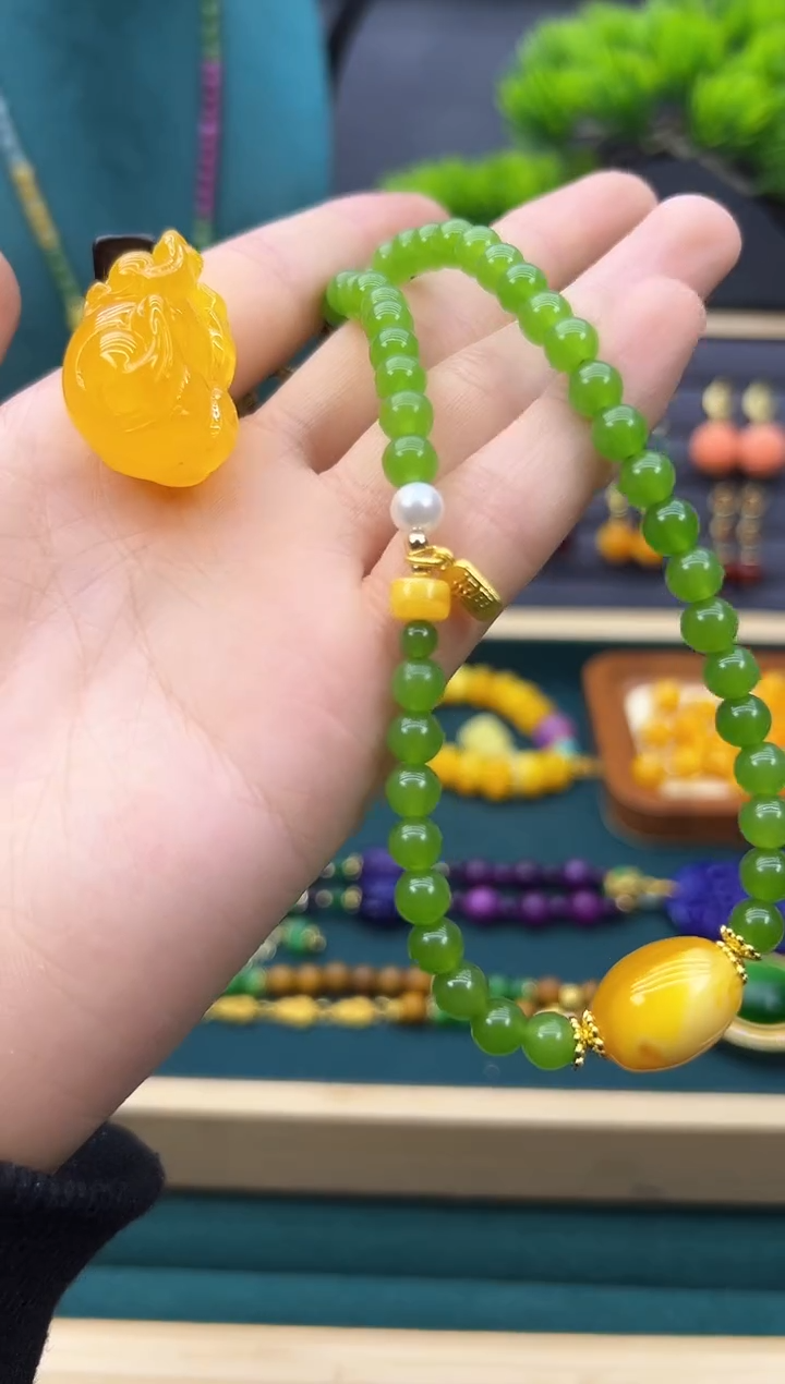 【闪购商品】和田玉耳饰14K金镶嵌Q05      