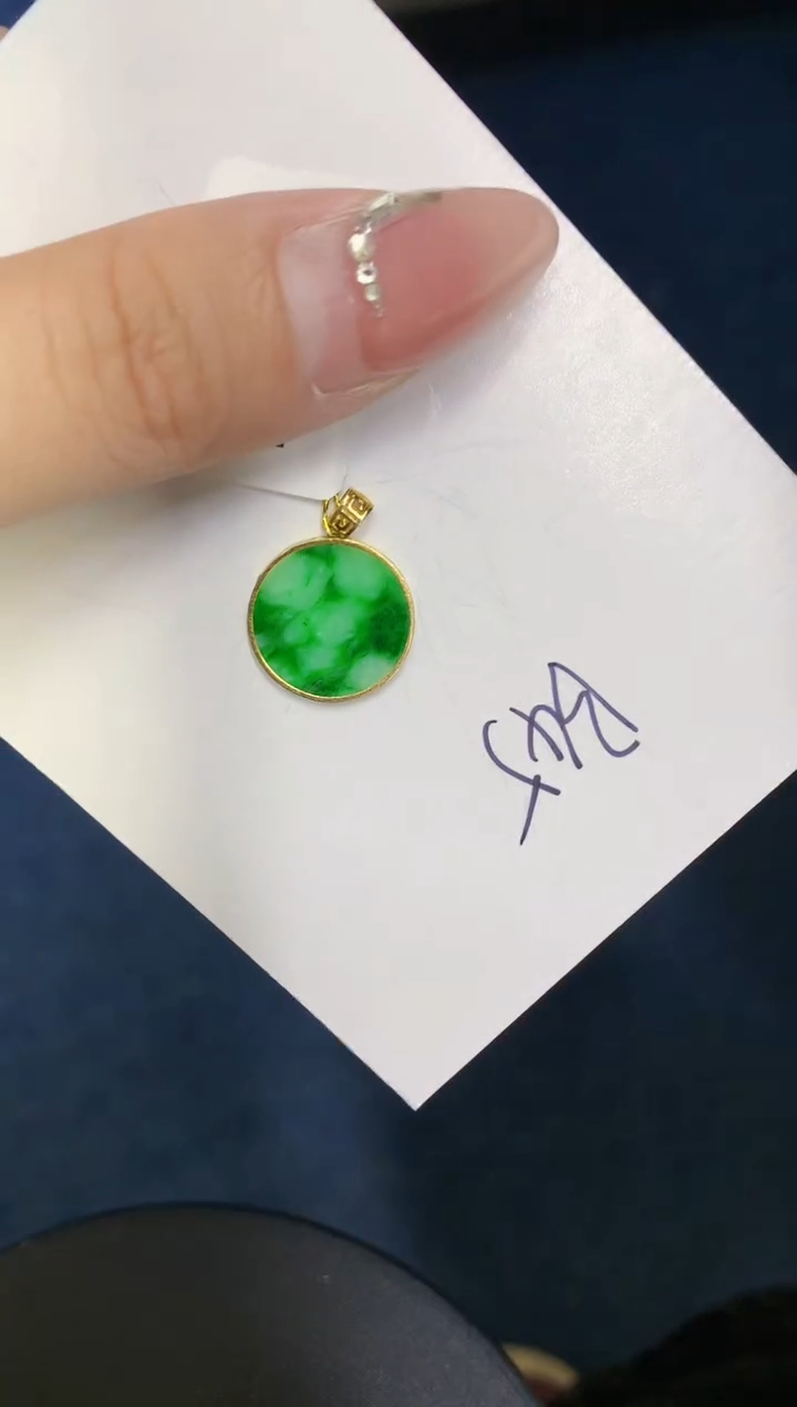 【闪购商品】翡翠颈饰18K金镶嵌000000000000