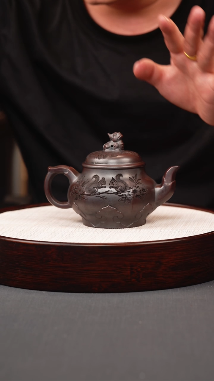 茶壶紫砂铁血红兽钮笑樱
