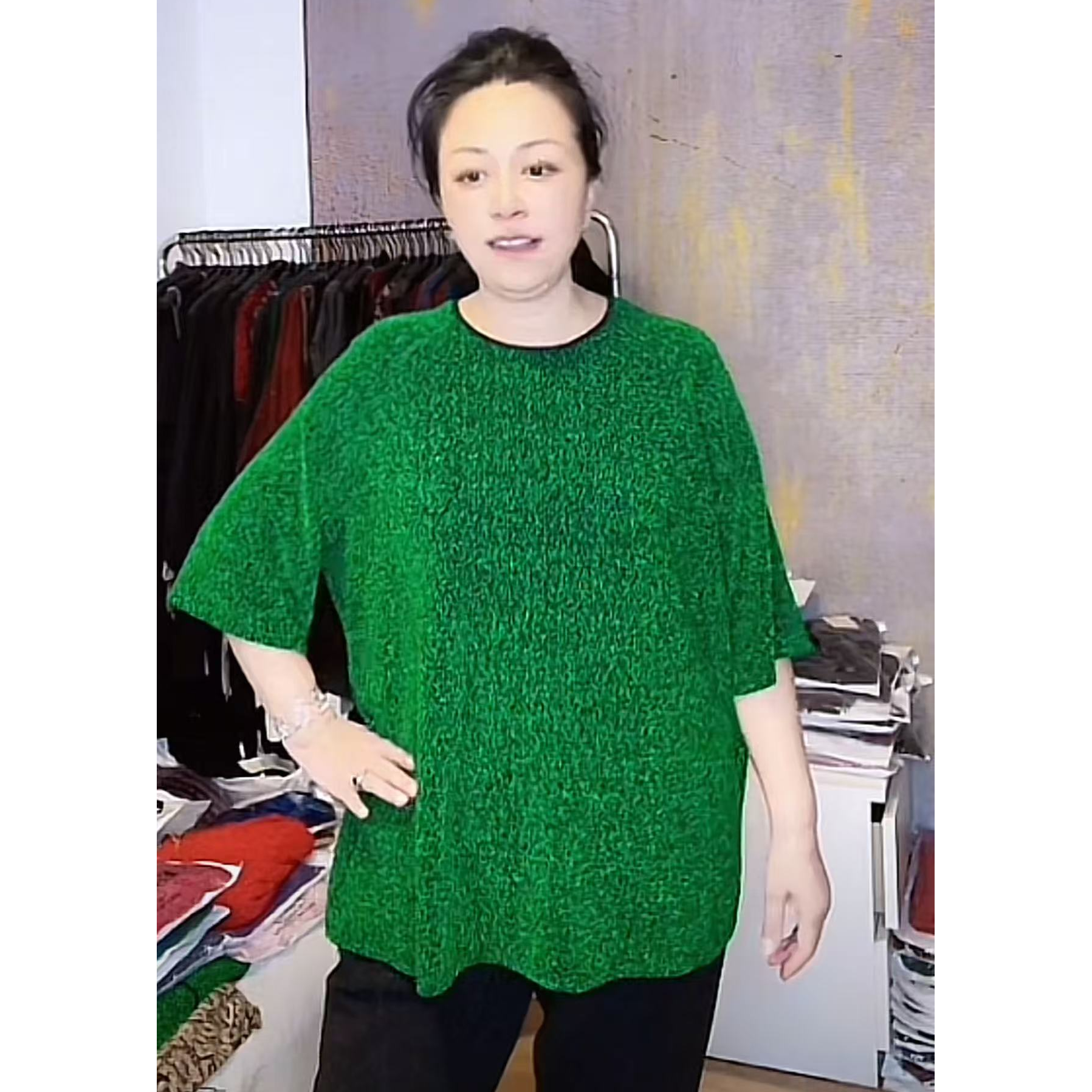 妙唐亮丝时尚大码新款弹力女士上衣3199绿色