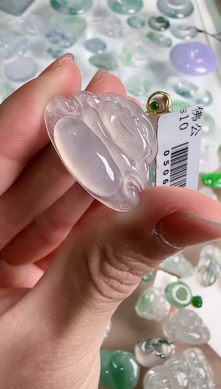 【闪购商品】翡翠吊坠(不含链)18K金镶嵌··