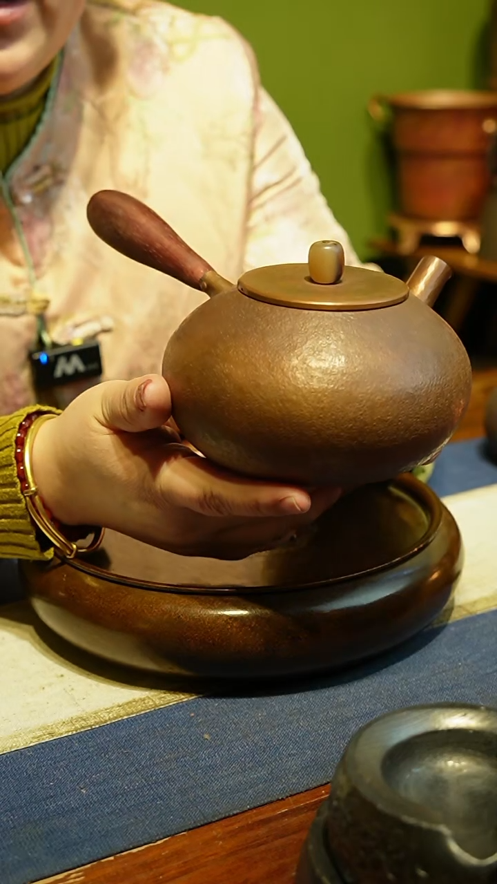 【闪购商品】紫铜700毫升唐羽侧把壶