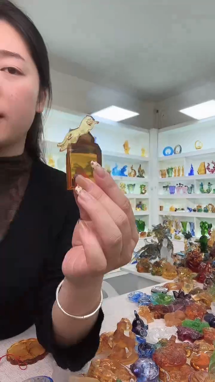 手工艺品琉璃豹子印