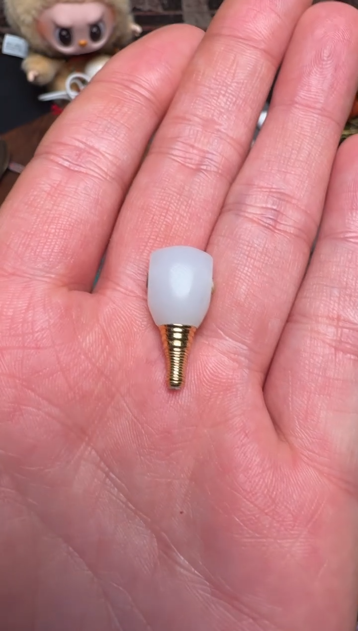 【闪购商品】和田玉颈饰18K金镶嵌和田玉三通配饰