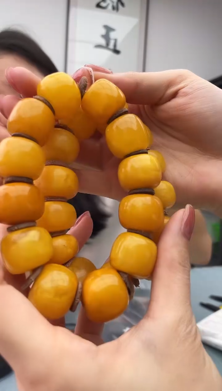 未镶嵌蜜蜡珠宝奇石假一罚十，069.21微瑕多样性发一件