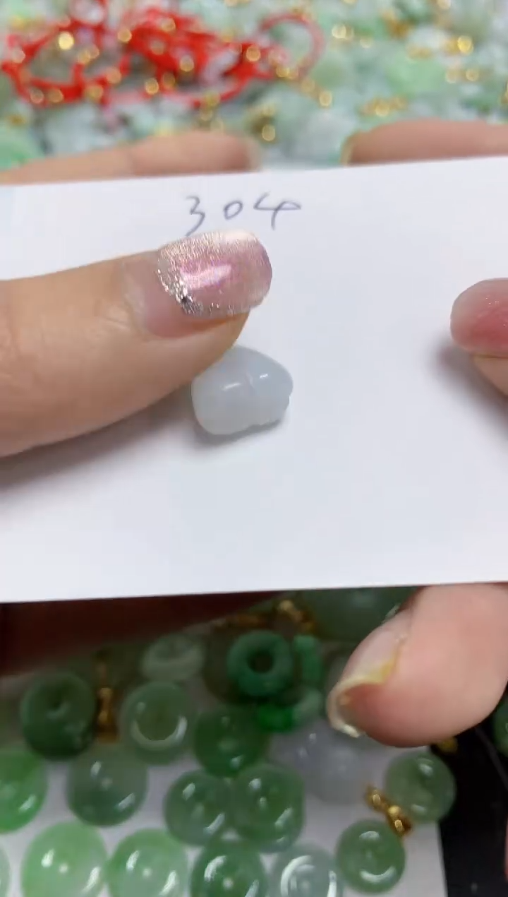 【闪购商品】翡翠颈饰合金天然翡翠A货