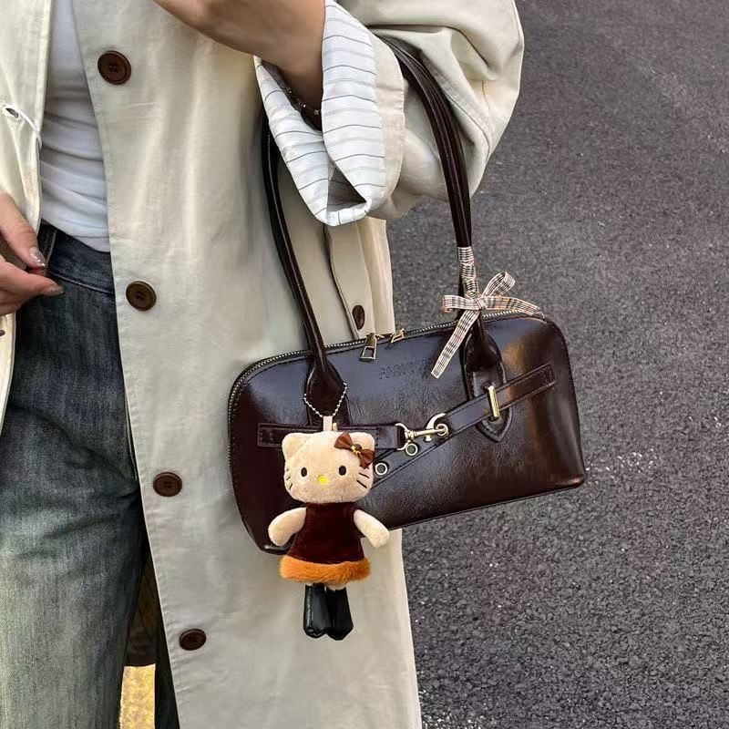 复古手提通勤包包女秋季2025新款潮韩版小众腋下包大容量保龄球包