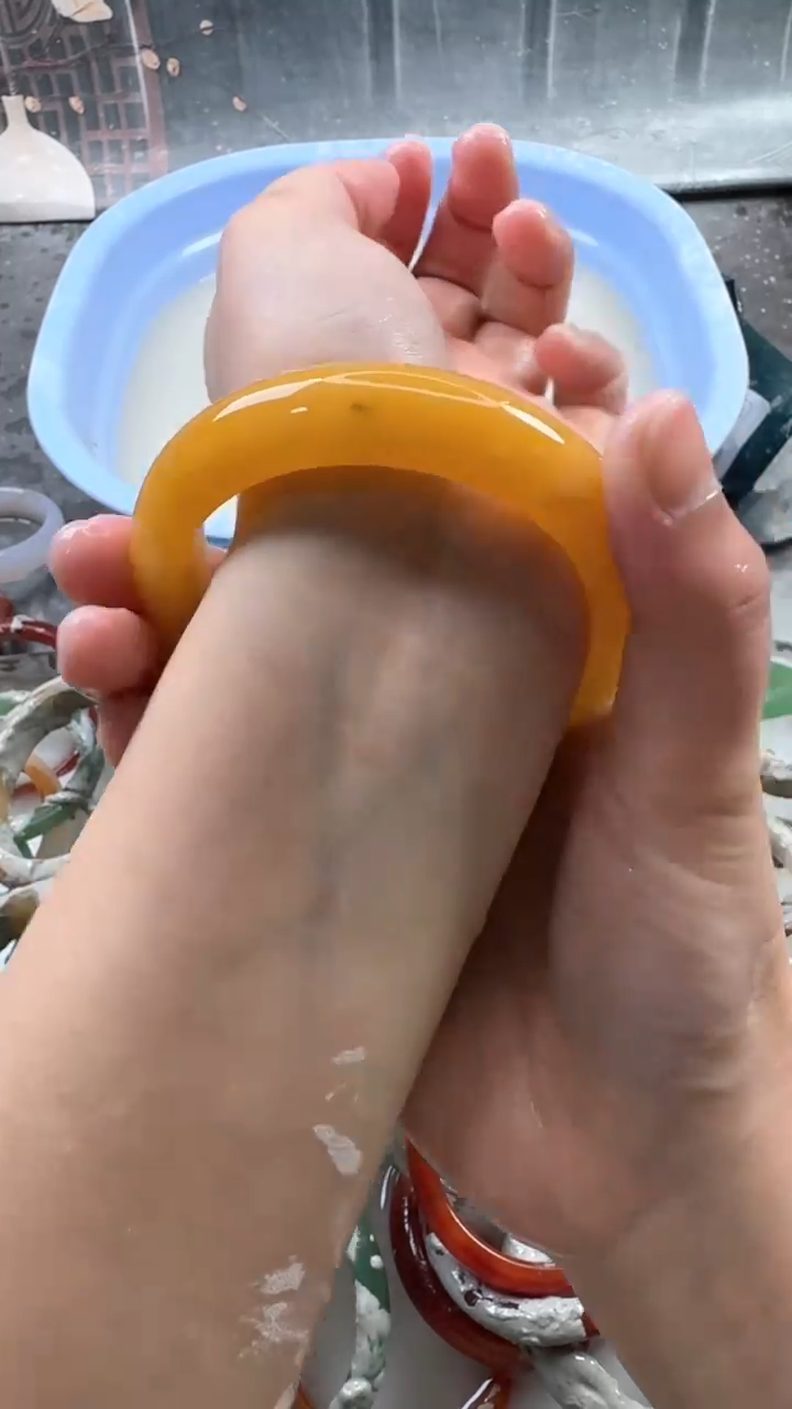 【闪购商品】石英质玉手镯未镶嵌112
