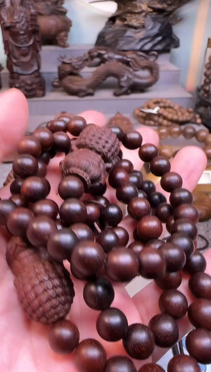 【闪购商品】木三不佛富生红土0.8带雕刻