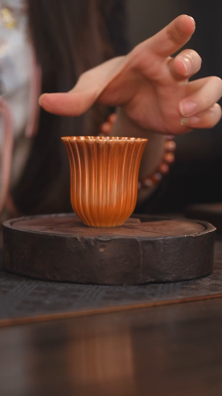 【闪购商品】杯70柴房陶瓷丨金色落灰花神杯