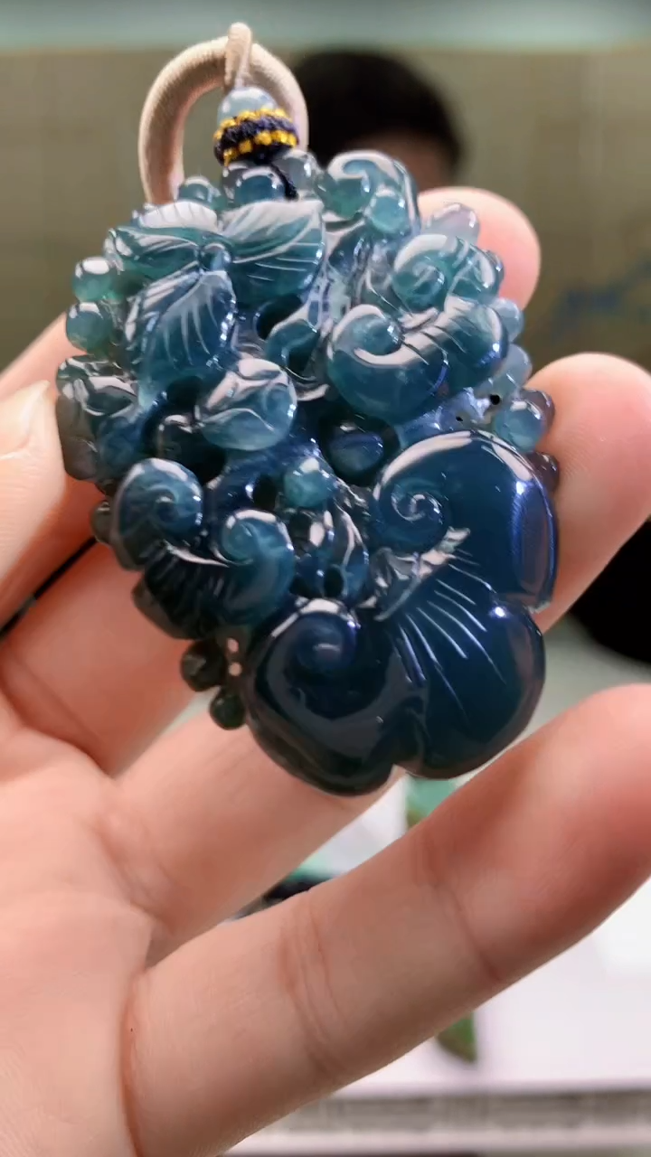 【闪购商品】定制翡翠未镶嵌4917bb-毛货挂件