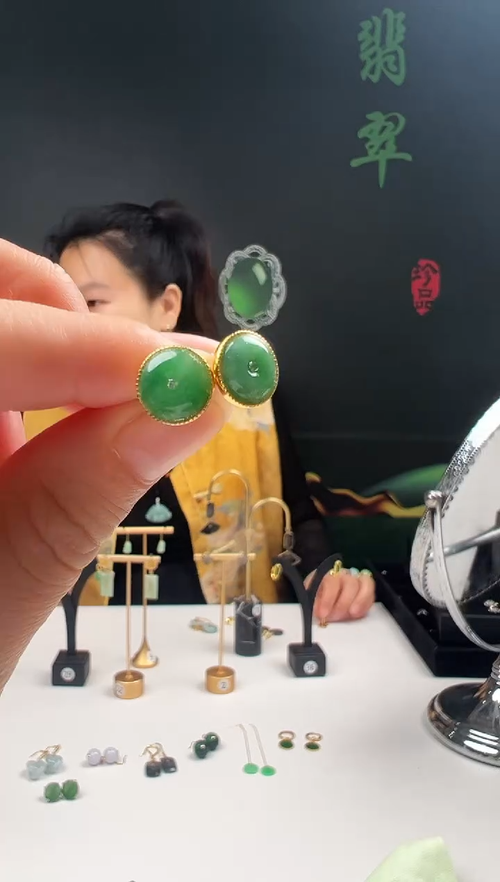 银S925镶嵌翡翠耳饰1