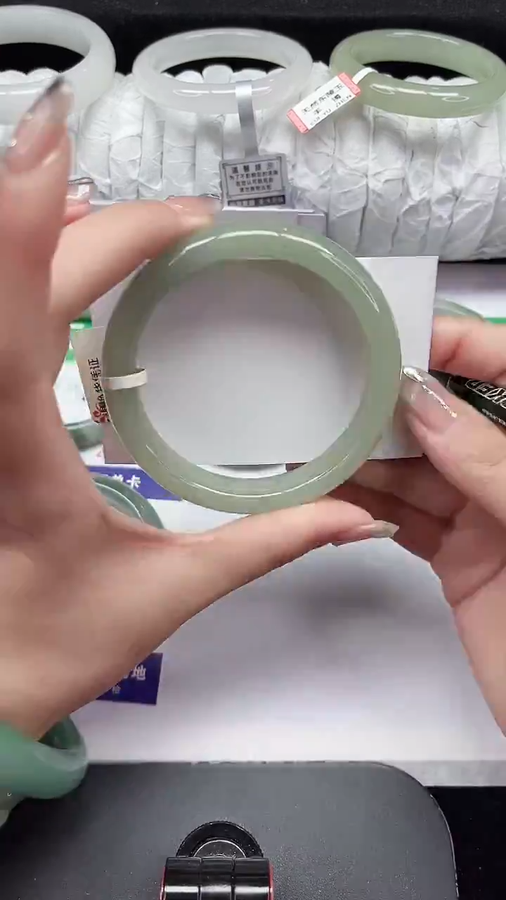 未镶嵌手镯石英质玉331-58/59