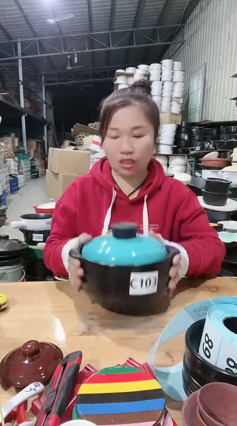 【闪购商品】c103瑕疵黑锅带盖，，