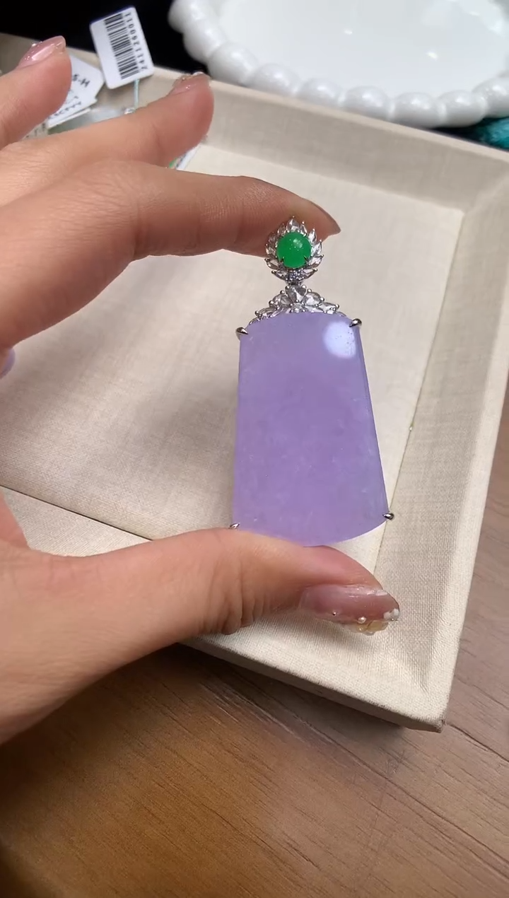 【闪购商品】翡翠颈饰18K金镶嵌无事牌