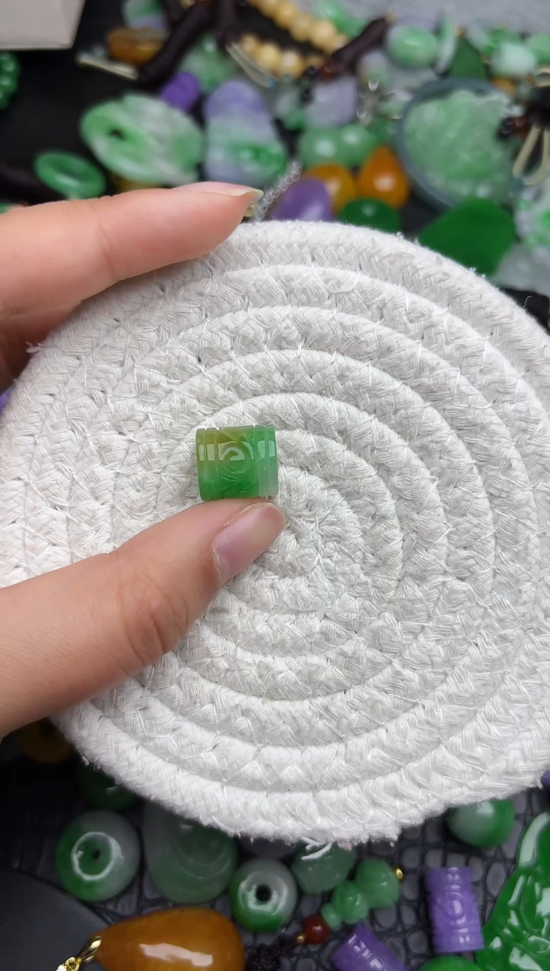 颈饰未镶嵌翡翠缅甸翡翠吊坠